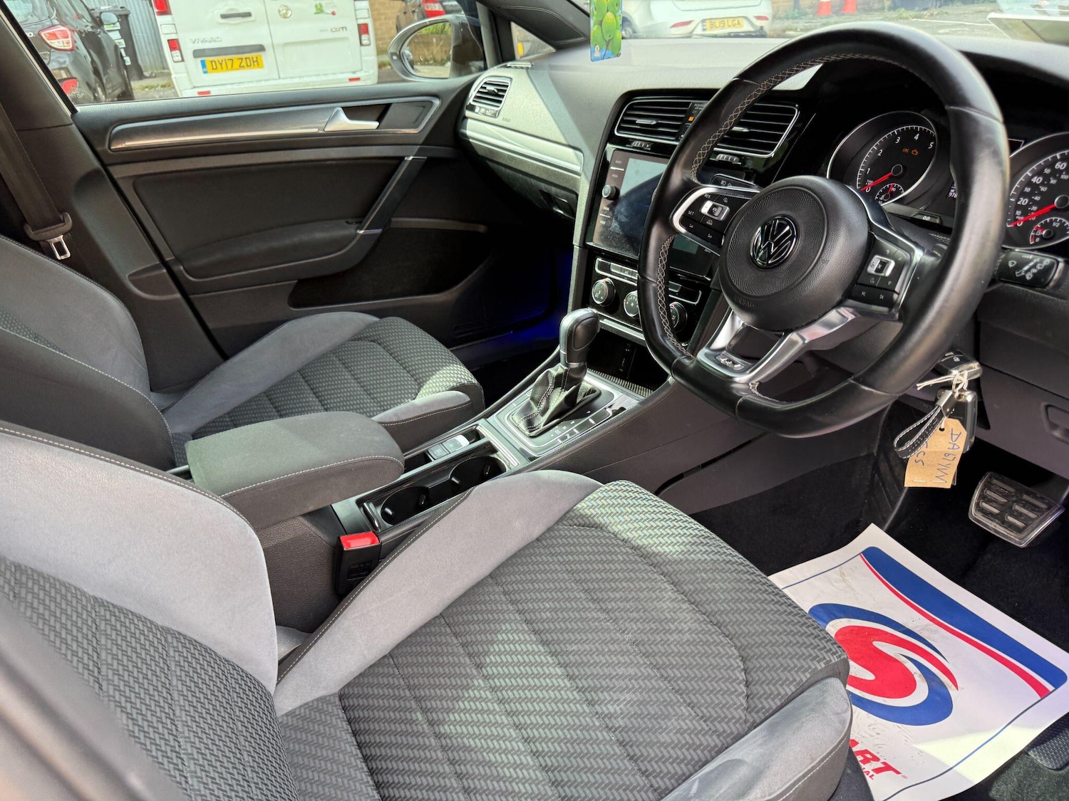 Used Volkswagen Golf 2017 for sale - 76152181: Photo 41