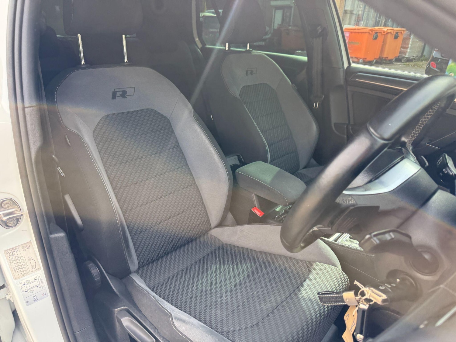 Used Volkswagen Golf 2017 for sale - 76152181: Photo 49