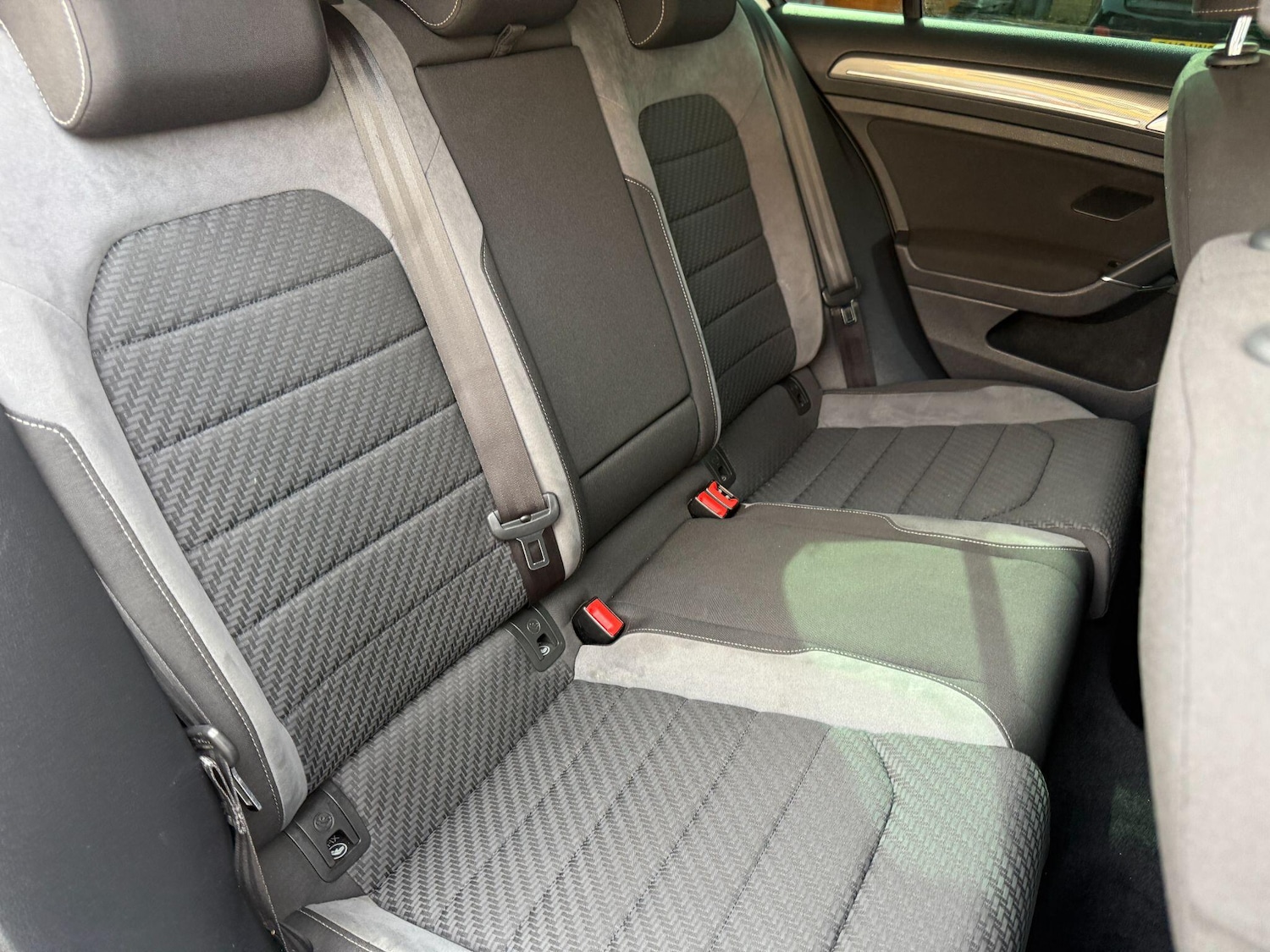 Used Volkswagen Golf 2017 for sale - 76152181: Photo 51