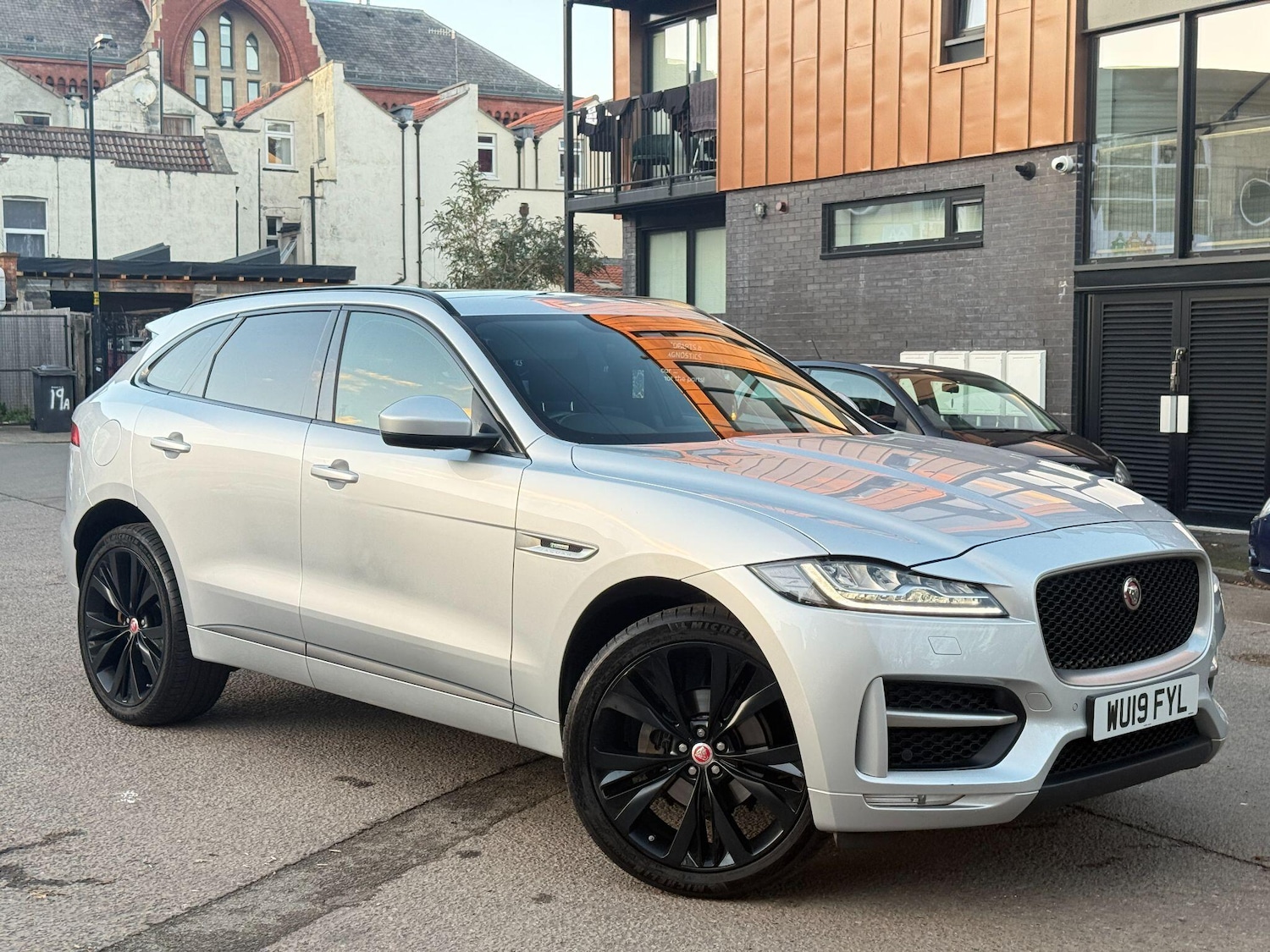 Used Jaguar F-Pace 2019 for sale - 77278521: Photo 1