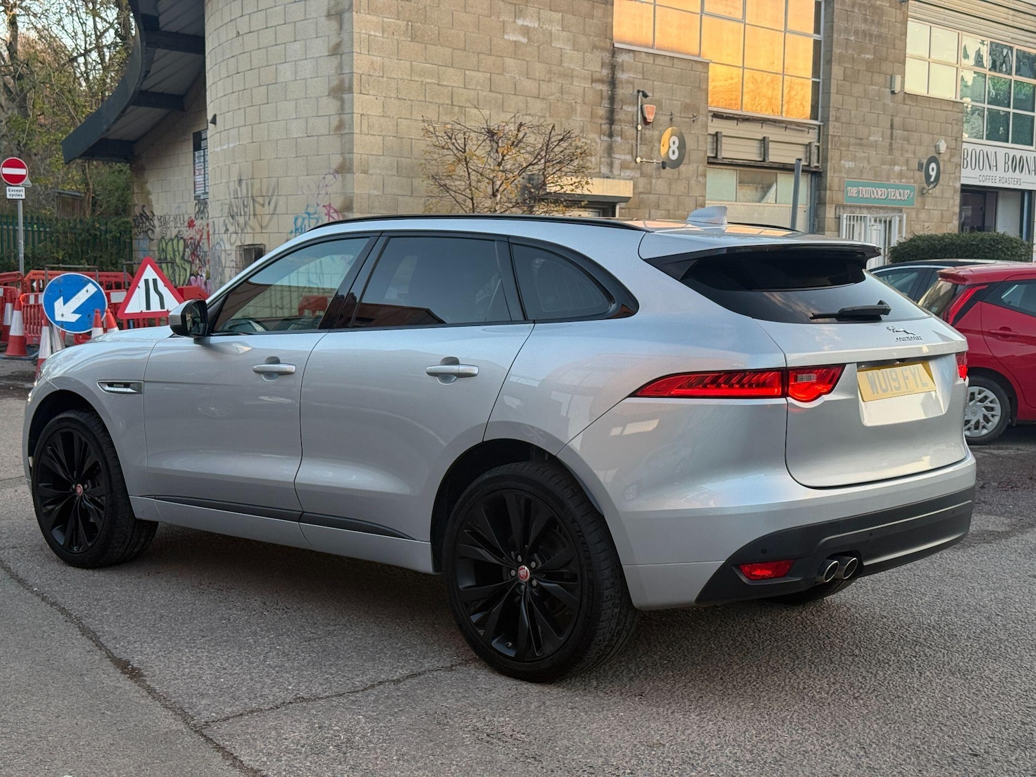Used Jaguar F-Pace 2019 for sale - 77278521: Photo 4