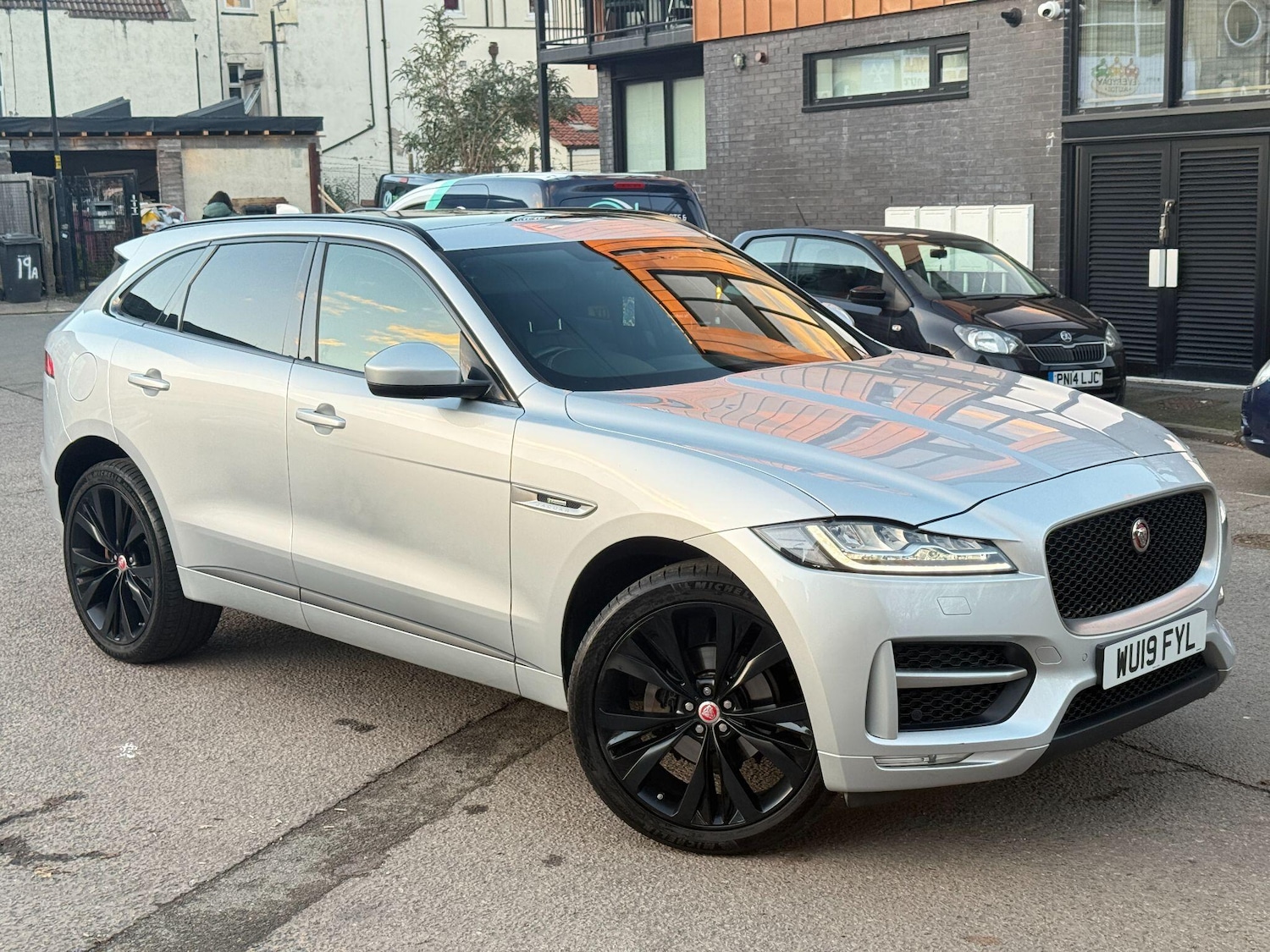 Used Jaguar F-Pace 2019 for sale - 77278521: Photo 7