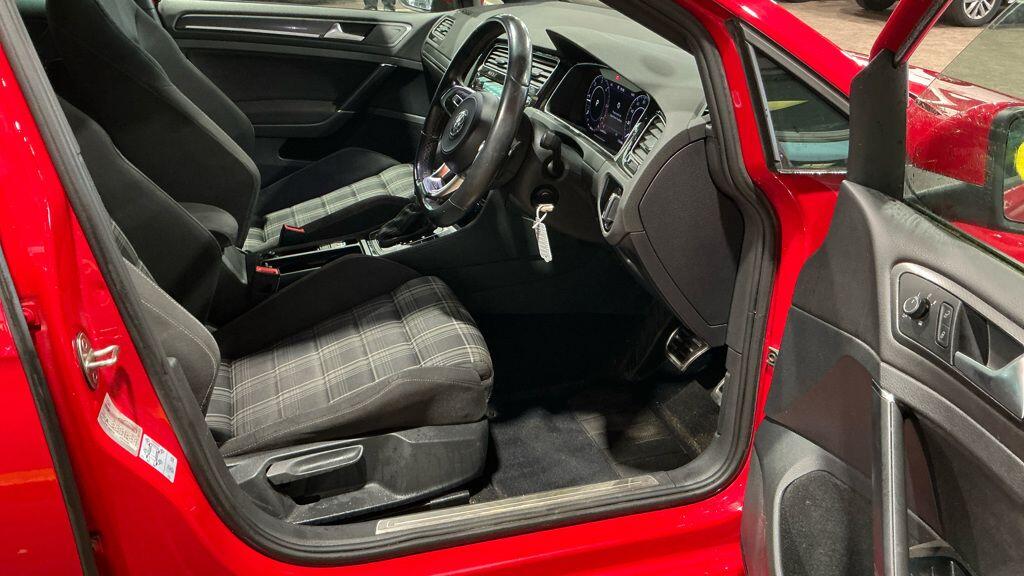 Used Volkswagen Golf 2018 for sale - 76781792: Photo 11