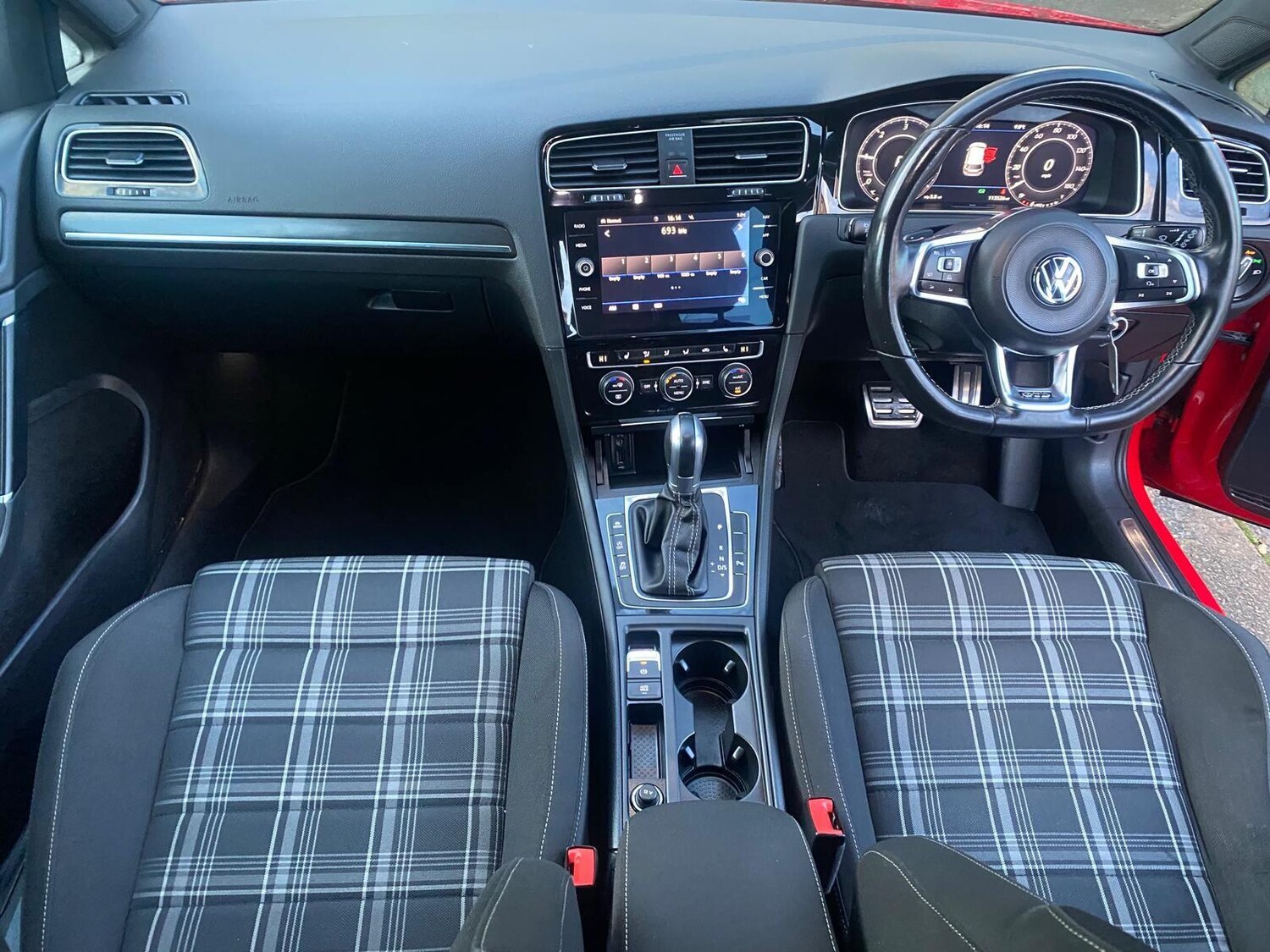 Used Volkswagen Golf 2018 for sale - 76781792: Photo 37