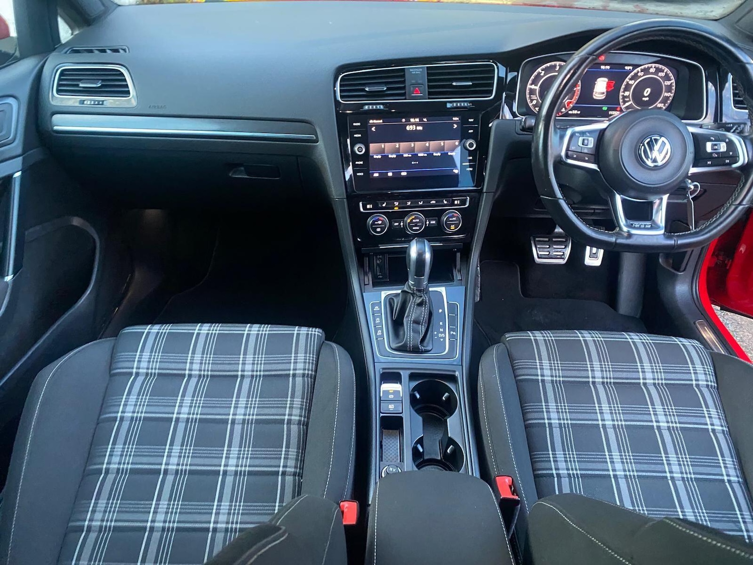 Used Volkswagen Golf 2018 for sale - 76781792: Photo 38