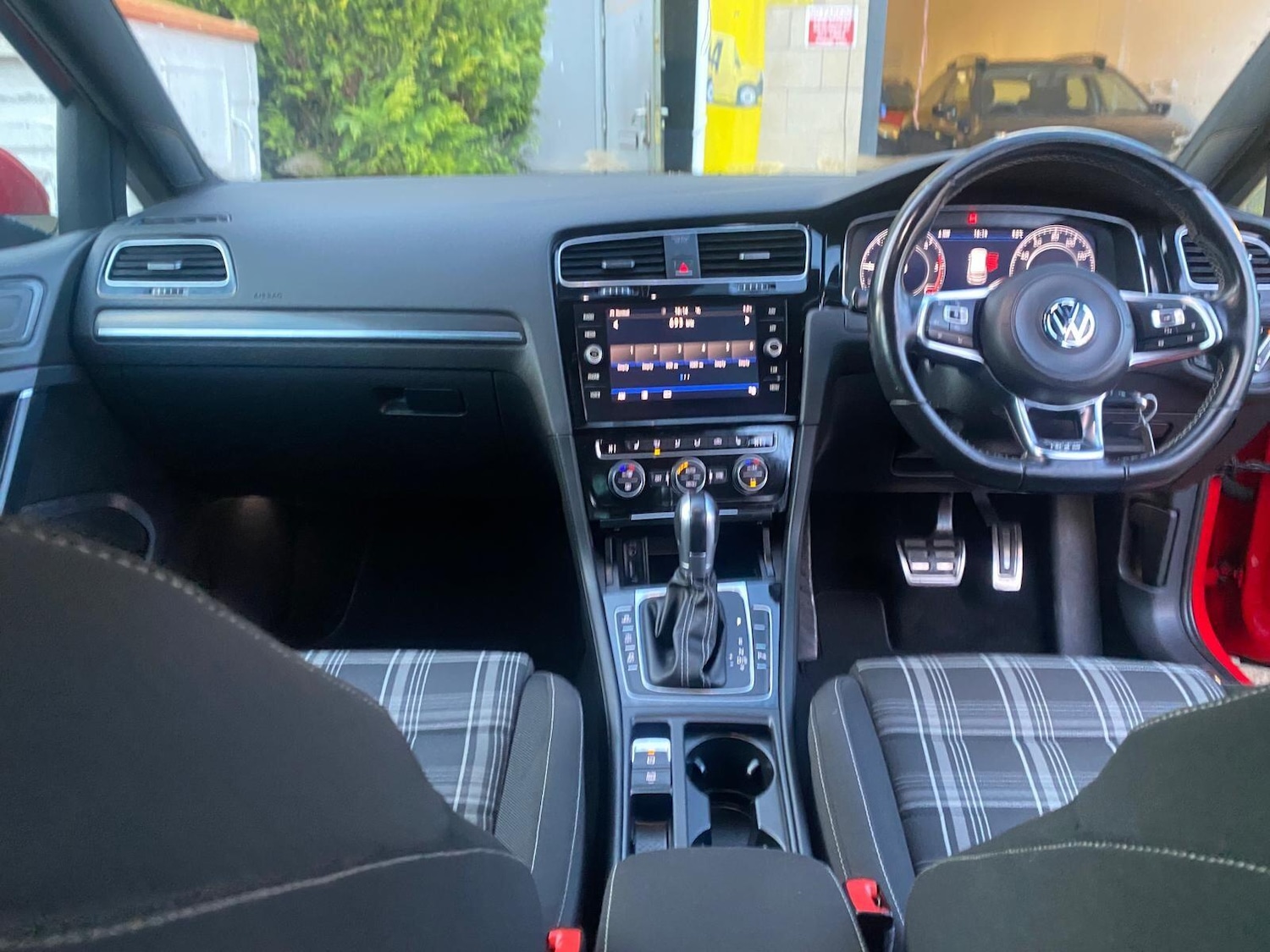 Used Volkswagen Golf 2018 for sale - 76781792: Photo 40