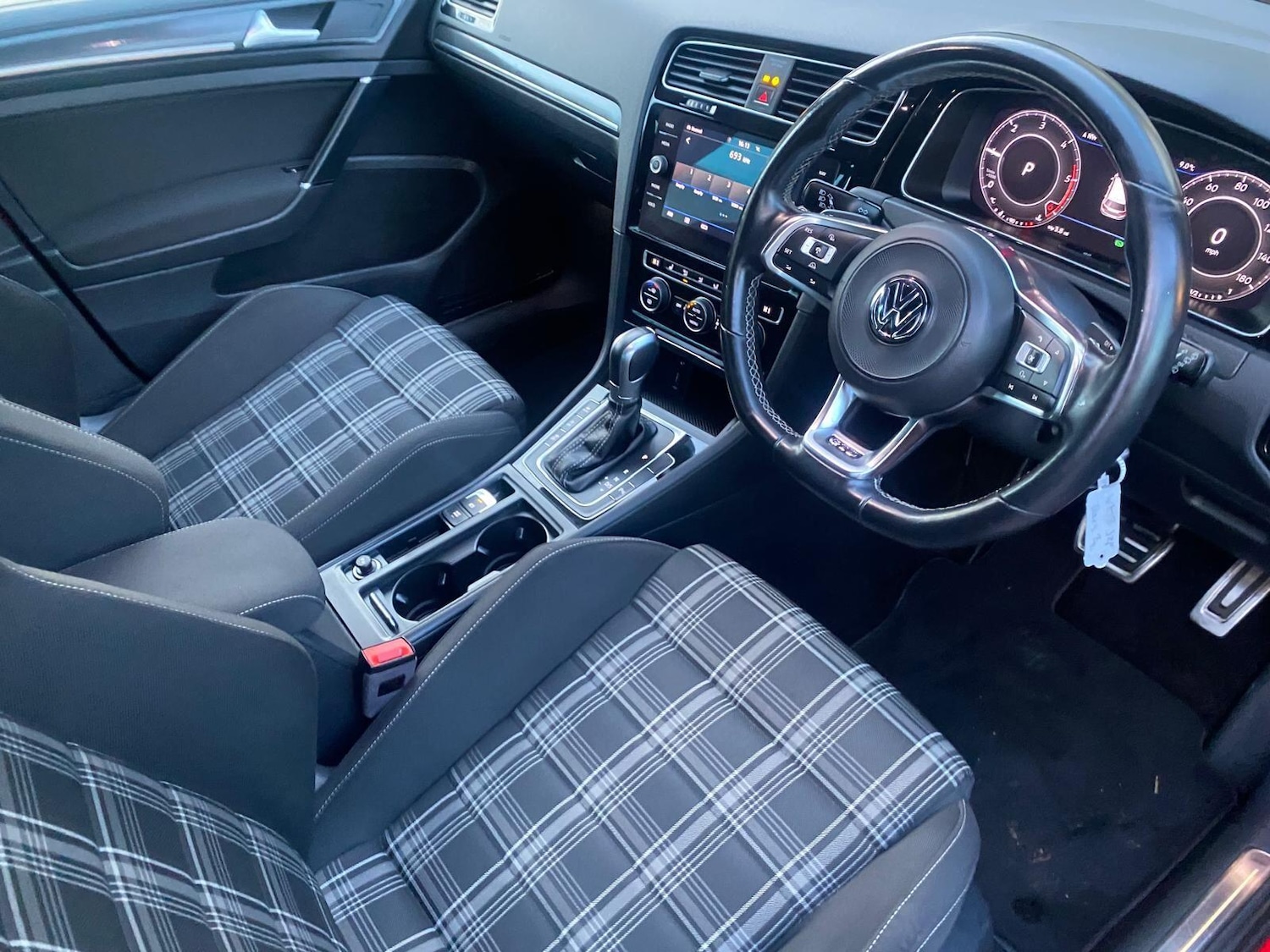 Used Volkswagen Golf 2018 for sale - 76781792: Photo 48