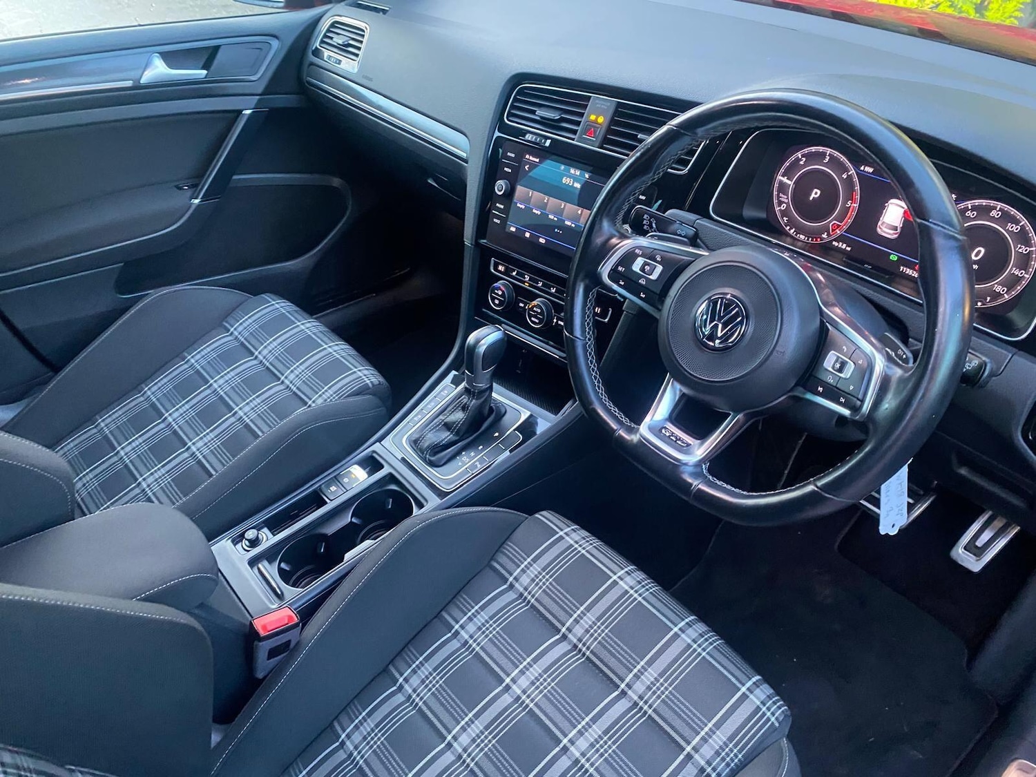 Used Volkswagen Golf 2018 for sale - 76781792: Photo 49