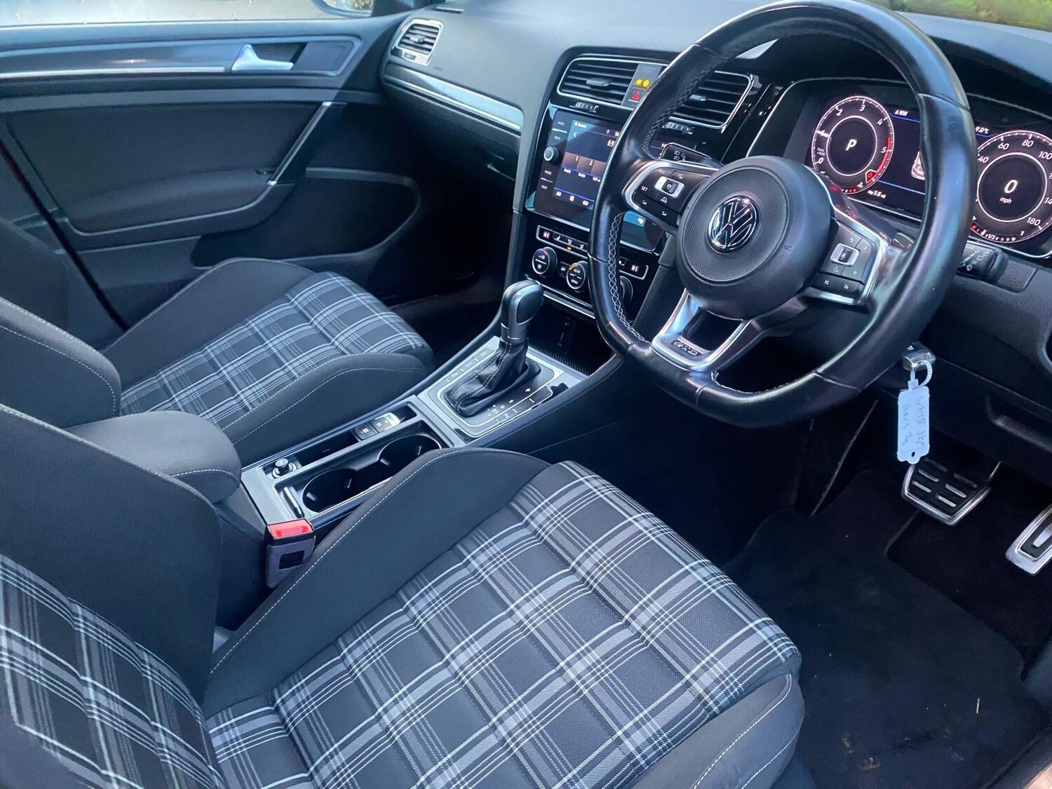 Used Volkswagen Golf 2018 for sale - 76781792: Photo 52