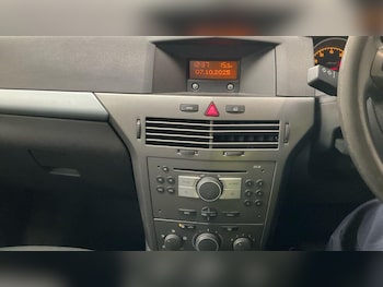 Used Vauxhall Astra 2006 for sale - 76269791: Photo 4