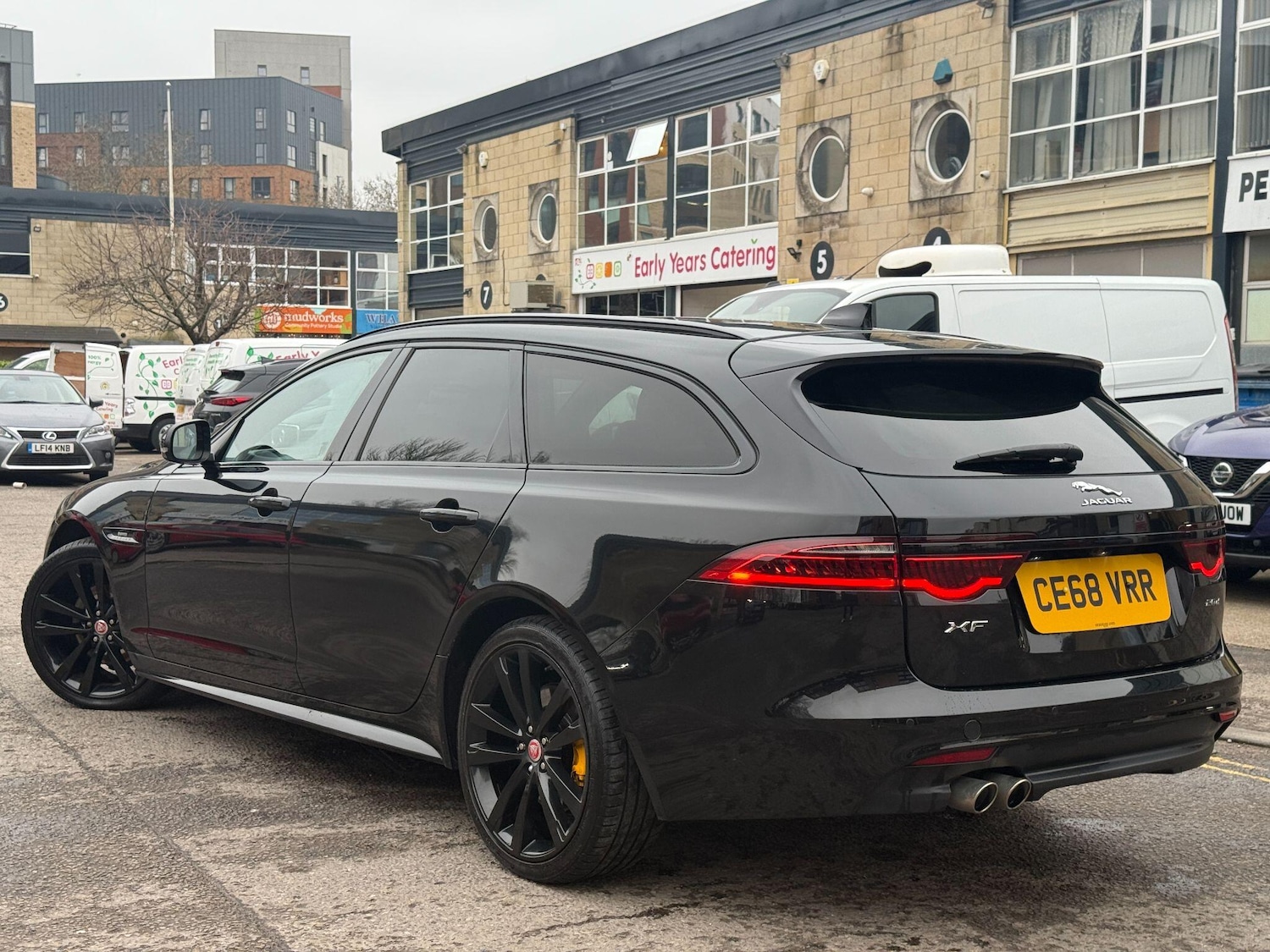 Used Jaguar XF 2018 for sale - 77344872: Photo 4