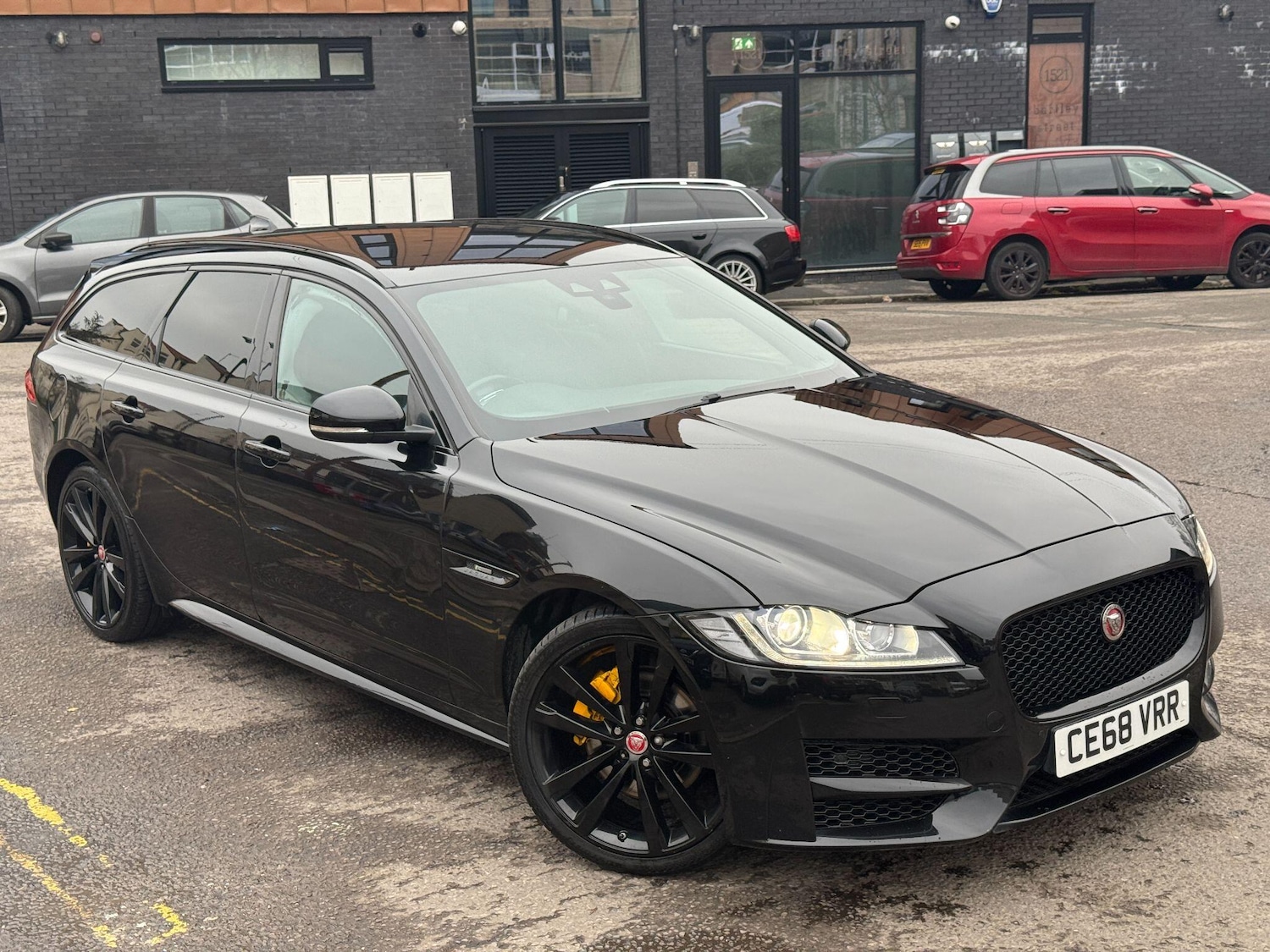 Used Jaguar XF 2018 for sale - 77344872: Photo 5