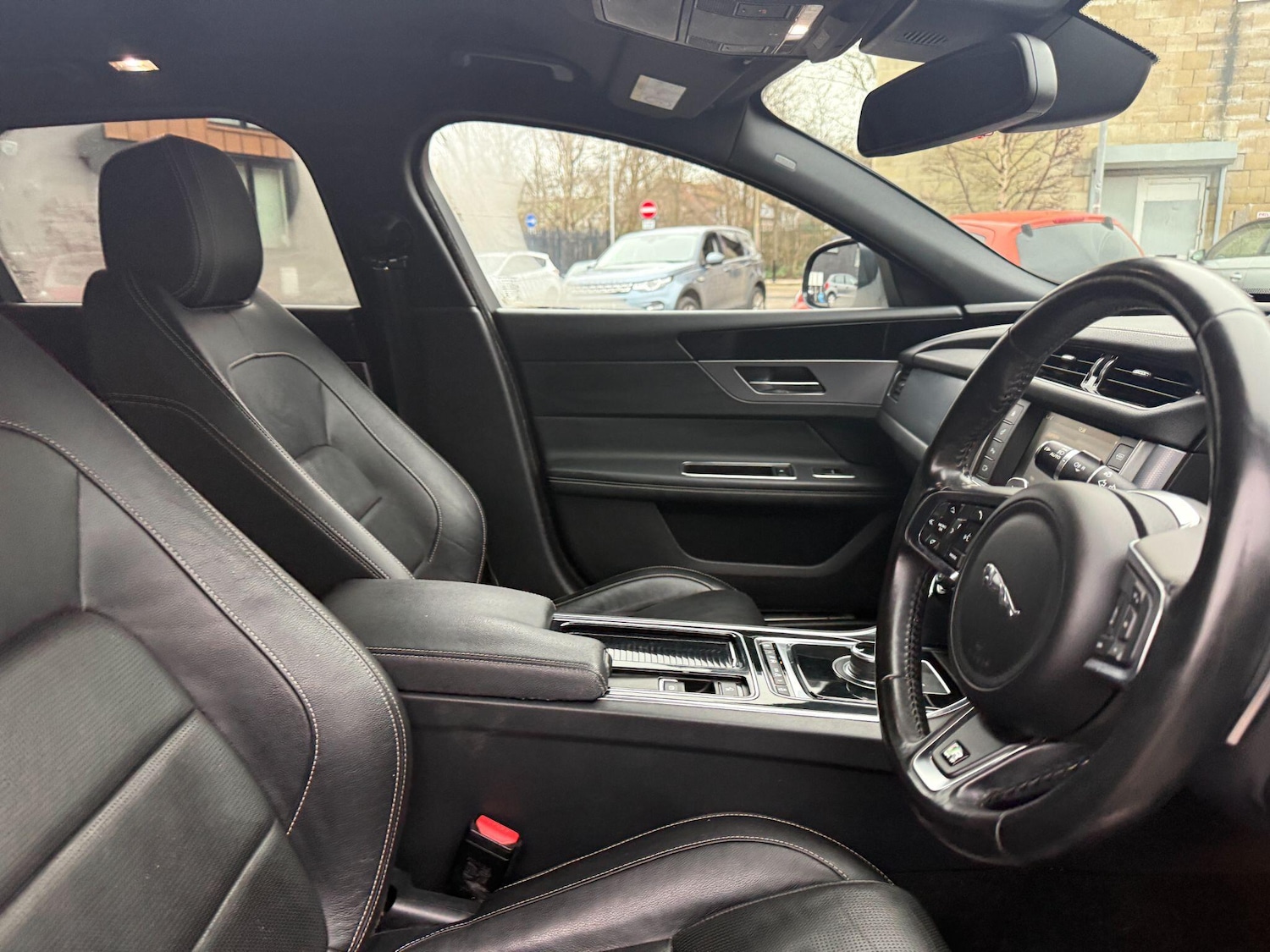 Used Jaguar XF 2018 for sale - 77344872: Photo 51