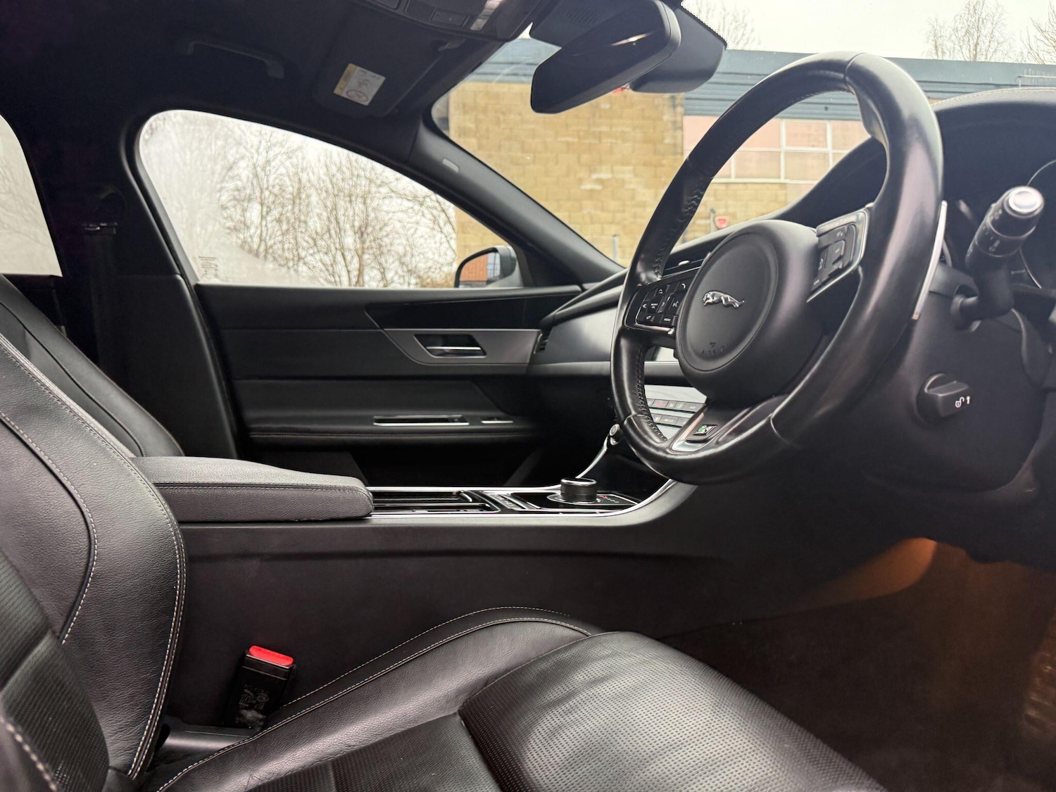 Used Jaguar XF 2018 for sale - 77344872: Photo 55