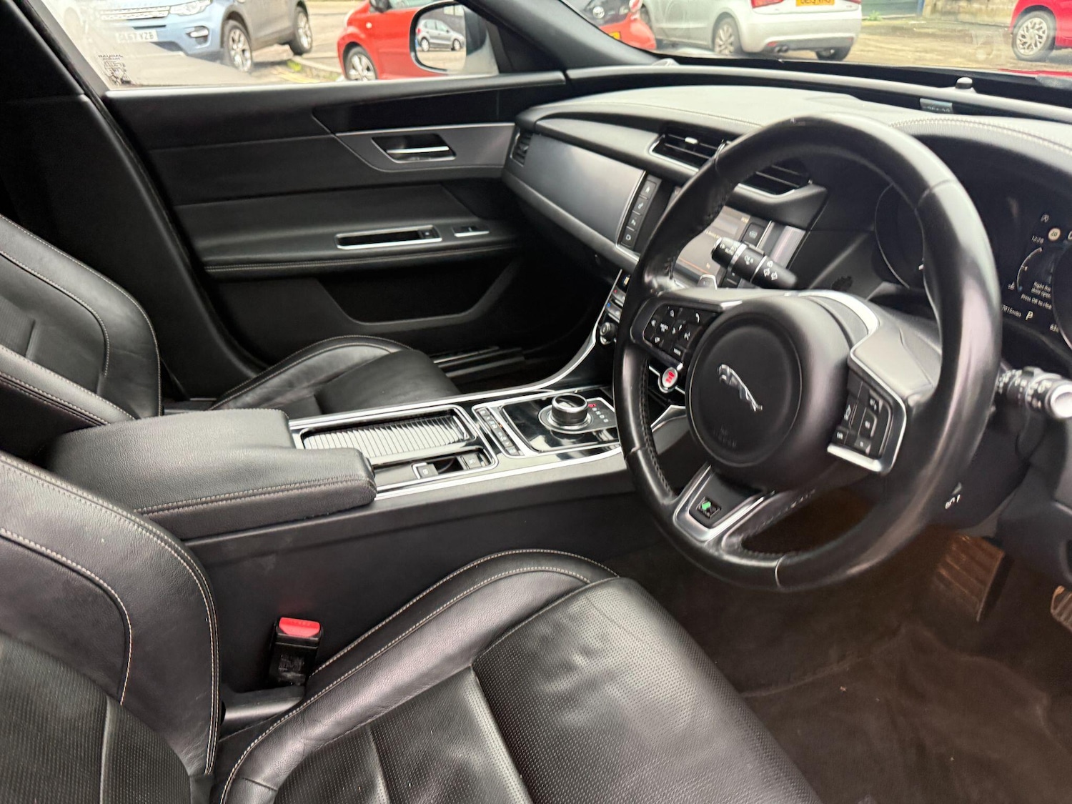 Used Jaguar XF 2018 for sale - 77344872: Photo 56