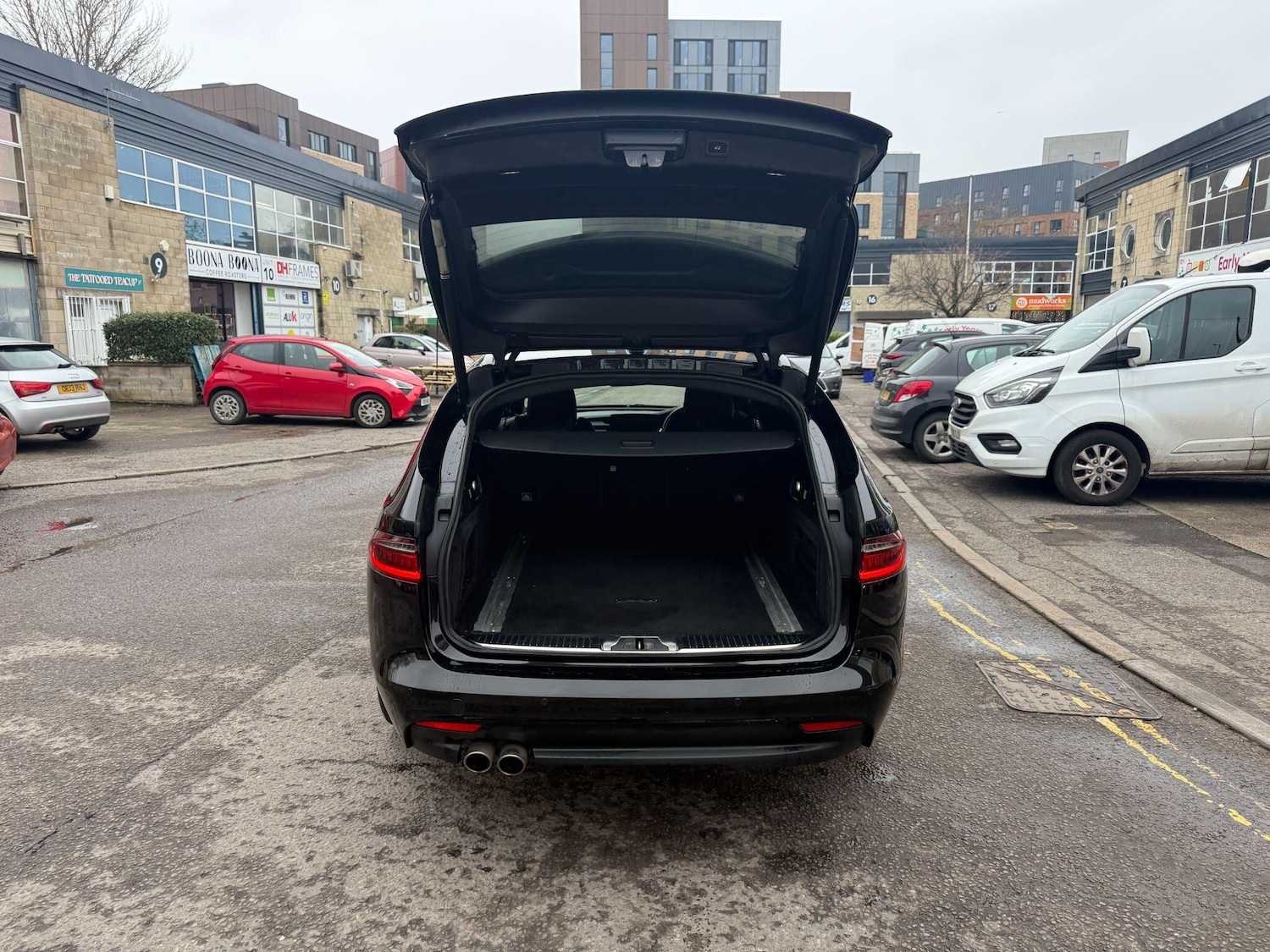 Used Jaguar XF 2018 for sale - 77344872: Photo 65