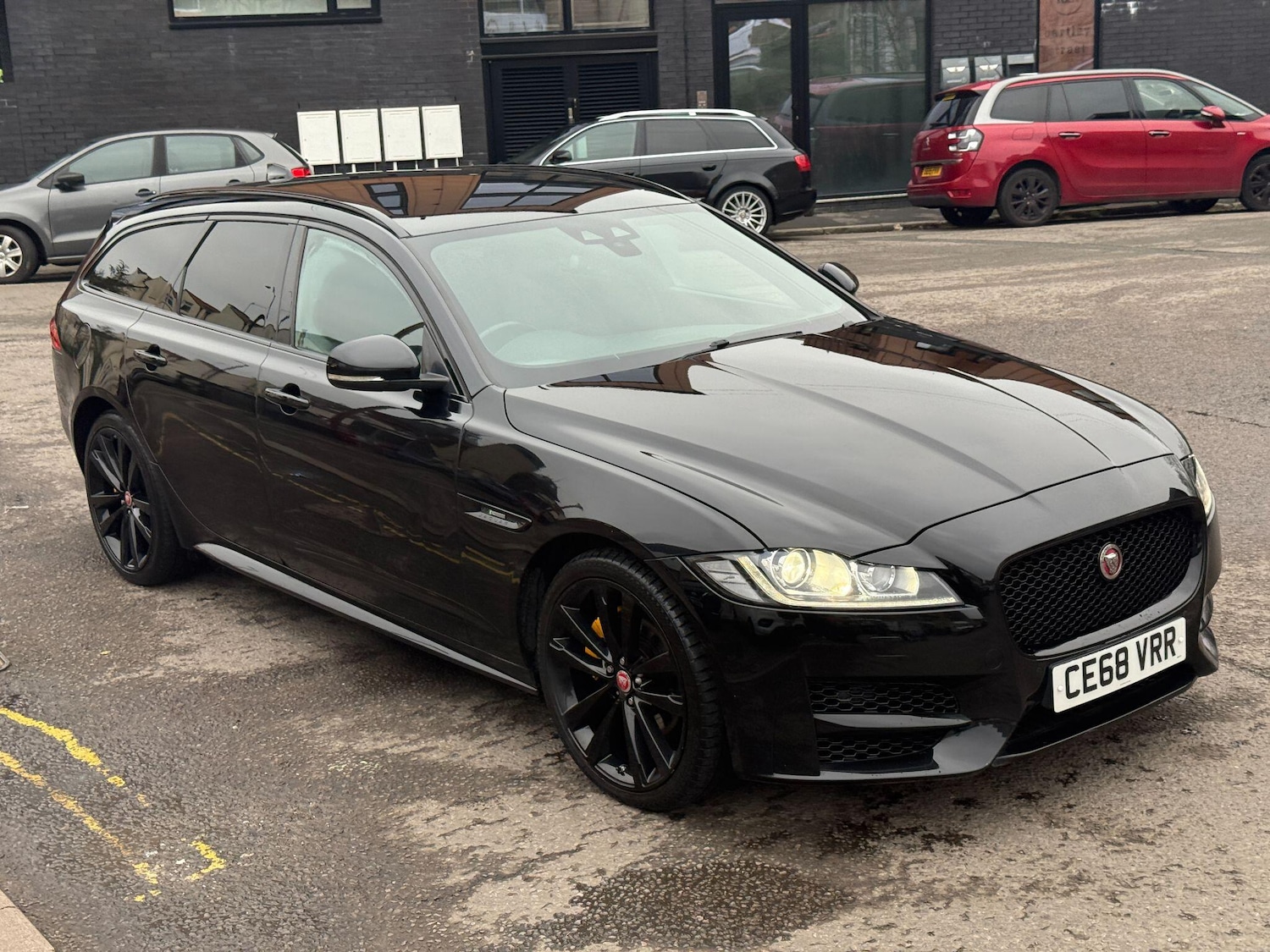 Used Jaguar XF 2018 for sale - 77344872: Photo 7