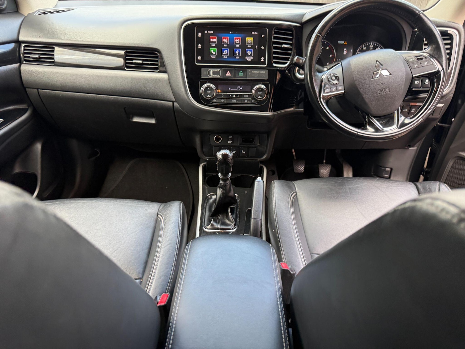 Used Mitsubishi Outlander 2018 for sale - 76151531: Photo 41