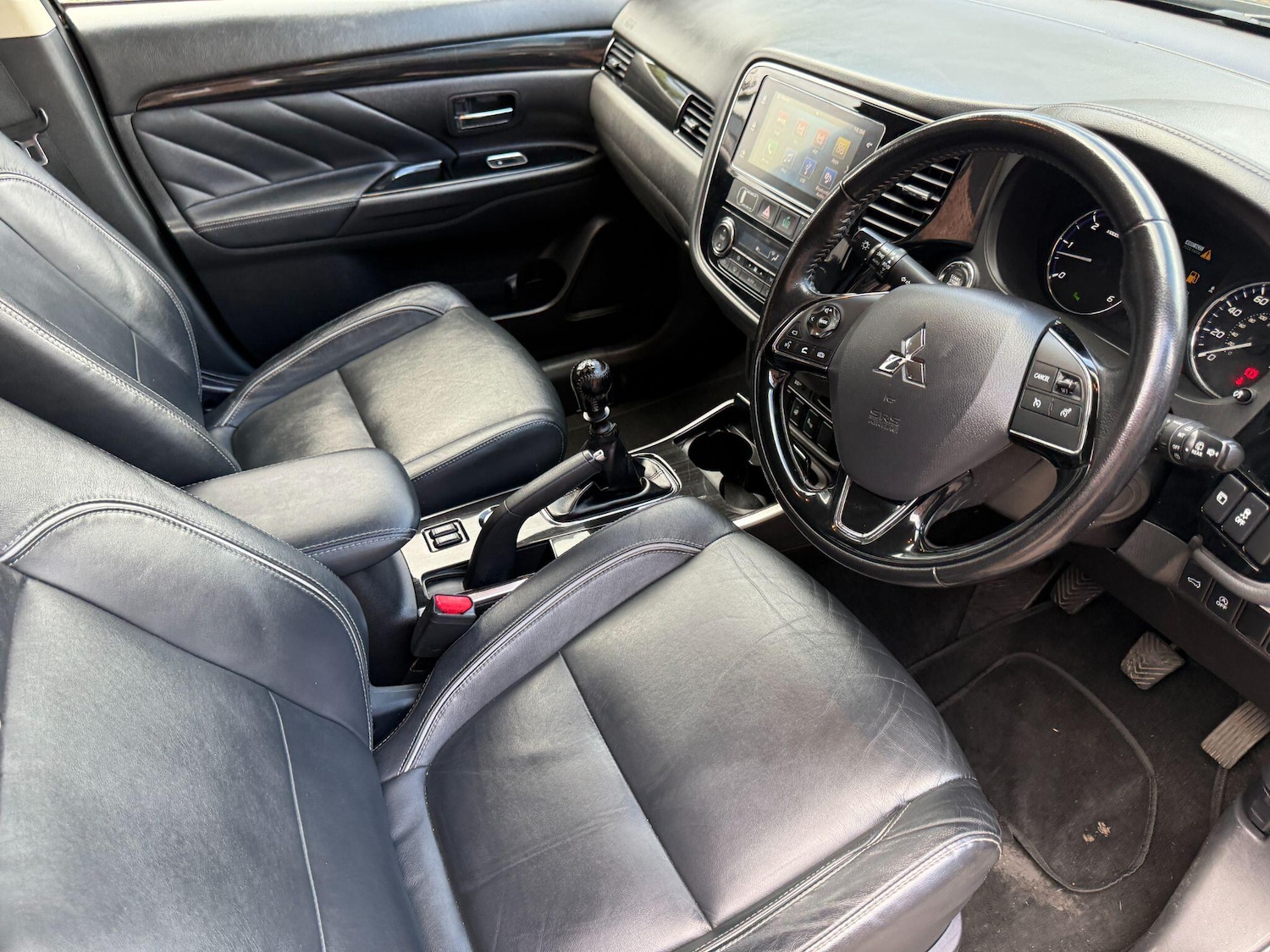 Used Mitsubishi Outlander 2018 for sale - 76151531: Photo 47