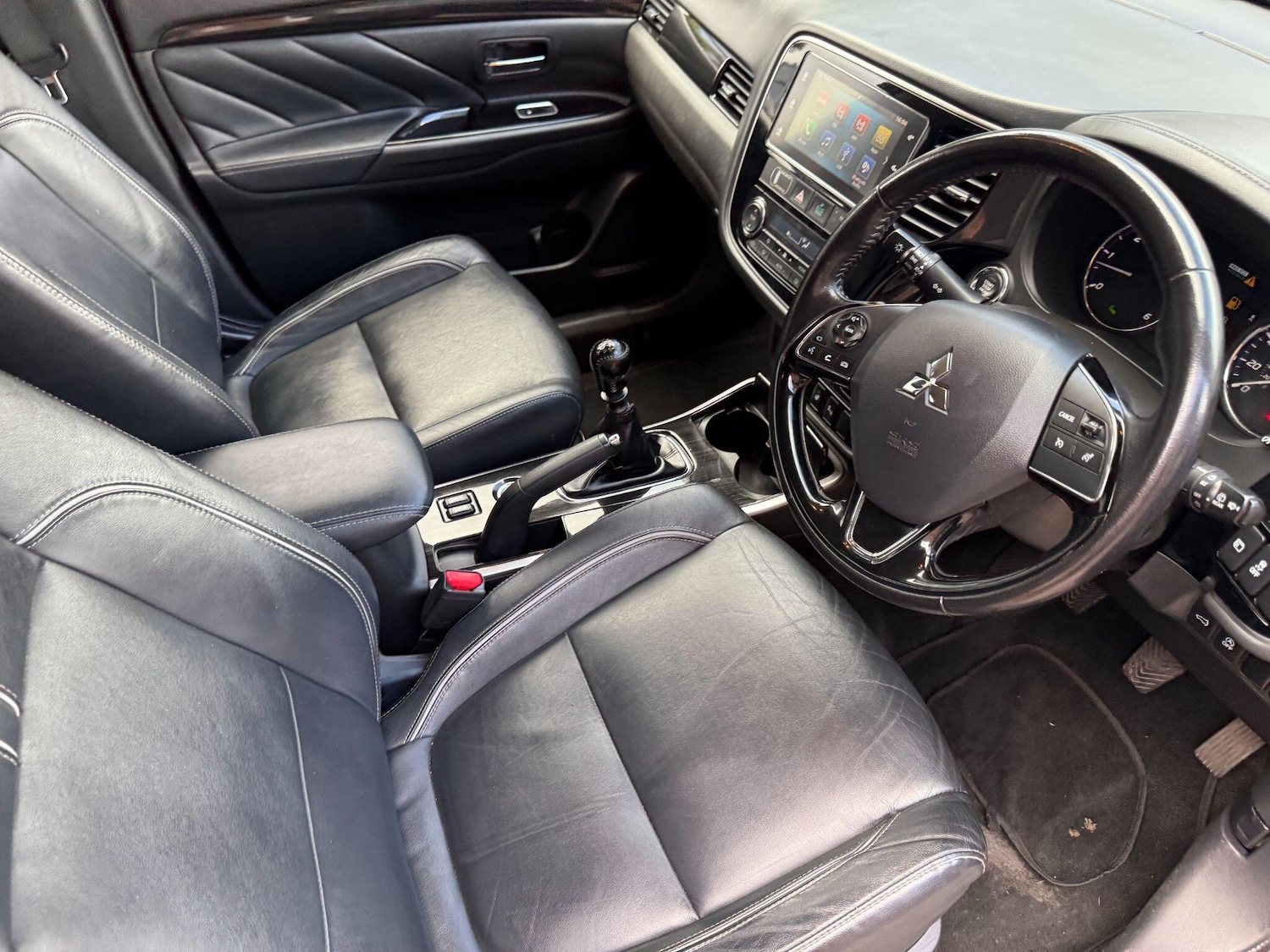 Used Mitsubishi Outlander 2018 for sale - 76151531: Photo 48