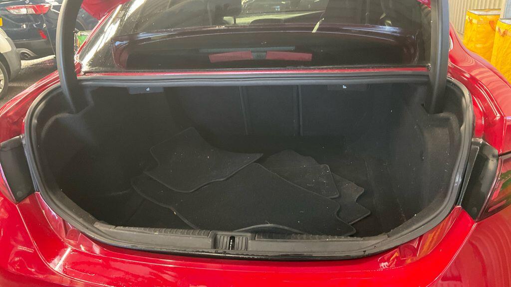 Used Alfa Romeo Giulia 2017 for sale - 76752669: Photo 10