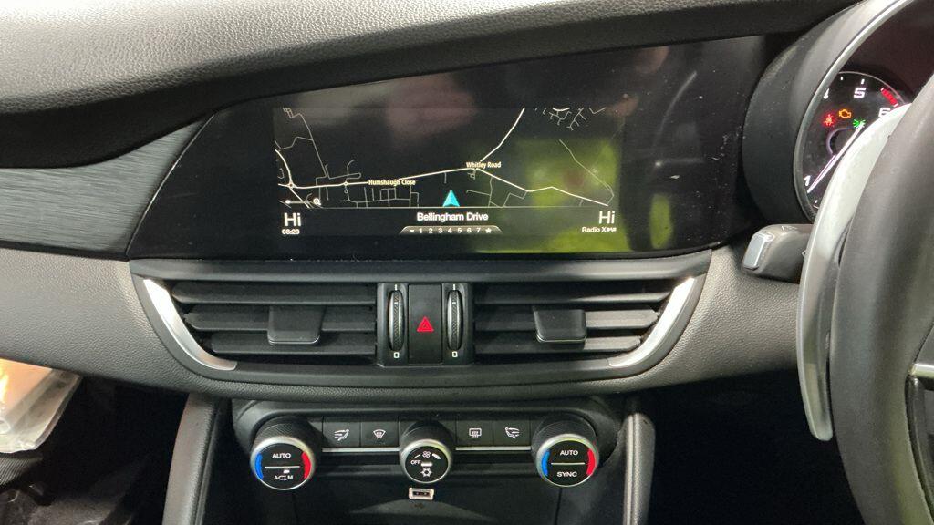 Used Alfa Romeo Giulia 2017 for sale - 77155537: Photo 2