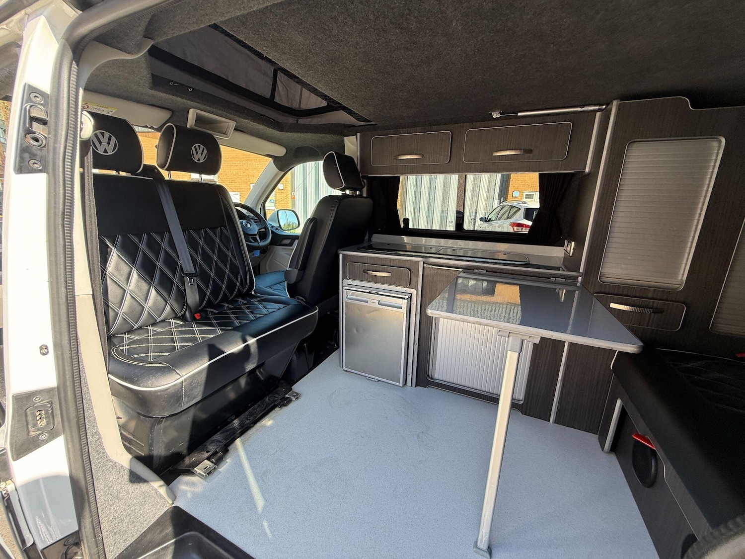 Used Volkswagen Transporter 2017 for sale - 78157198: Photo 2