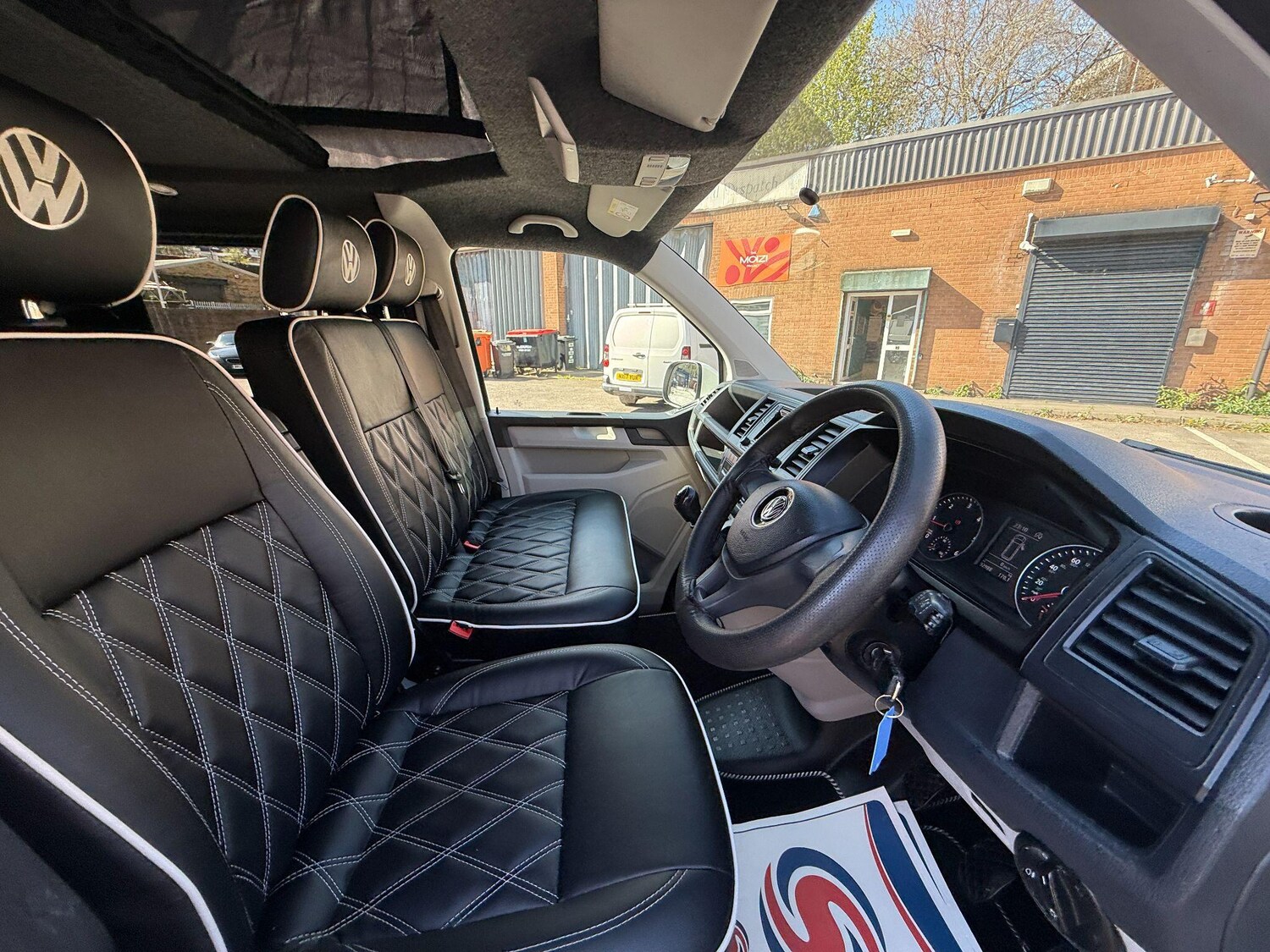 Used Volkswagen Transporter 2017 for sale - 78157198: Photo 51