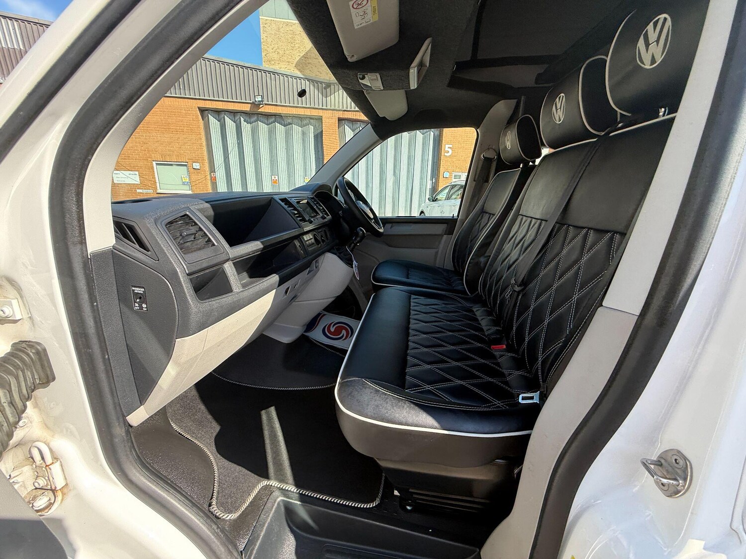 Used Volkswagen Transporter 2017 for sale - 78157198: Photo 60