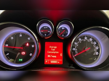 Used Vauxhall Astra 2012 for sale - 77331697: Photo