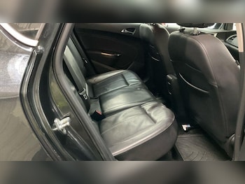 Used Vauxhall Astra 2012 for sale - 77331697: Photo