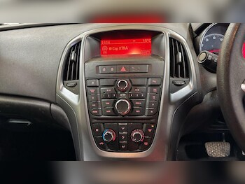 Used Vauxhall Astra 2013 for sale - 78492382: Photo