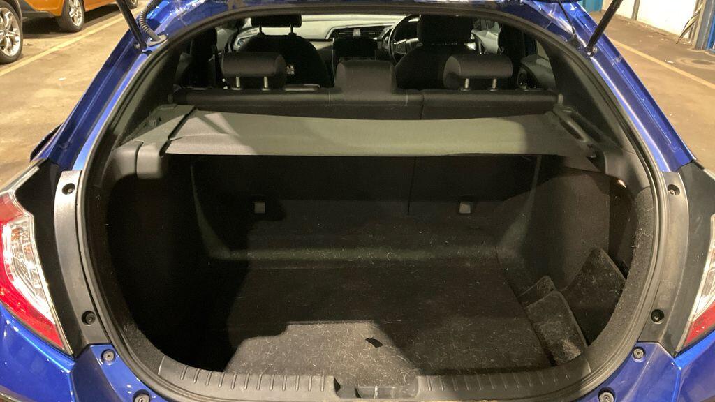 Used Honda Civic 2019 for sale - 77074560: Photo 11