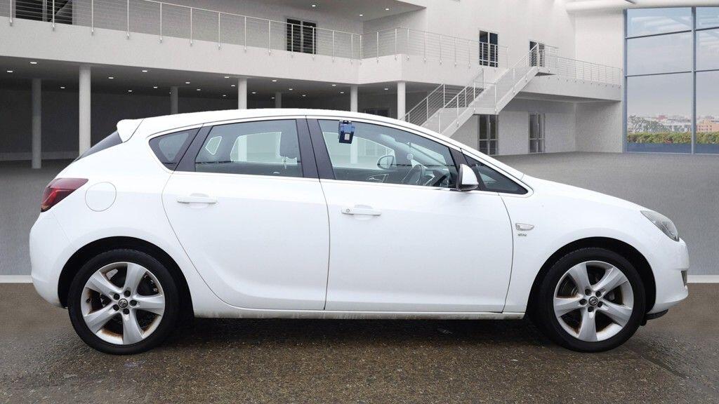 Used Vauxhall Astra 2010 for sale - 76759268: Photo 8