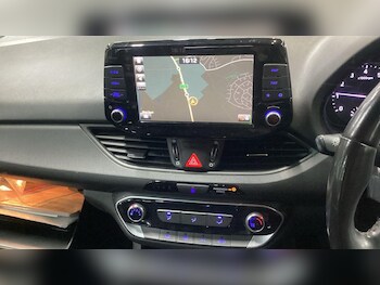 Used Hyundai i30 2017 for sale - 76398339: Photo