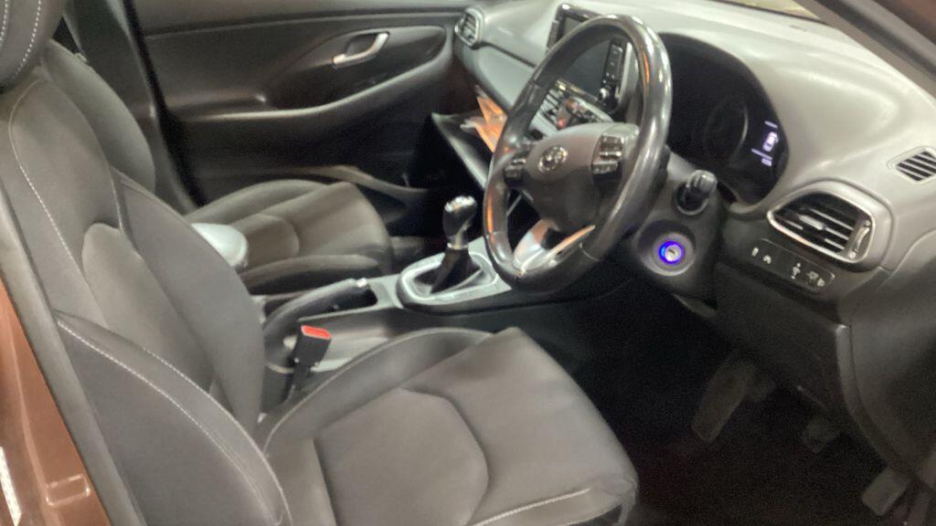 Used Hyundai i30 2017 for sale - 76398339: Photo 9