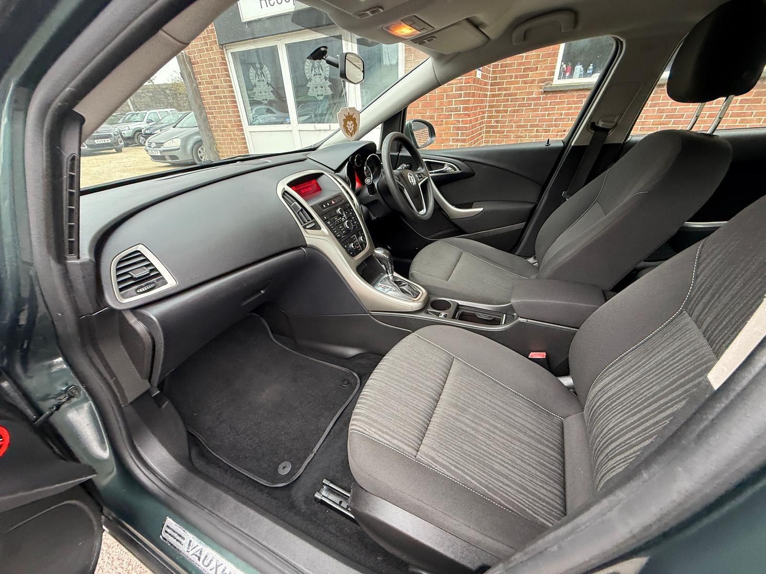 Used Vauxhall Astra for sale - 78205364: Photo 40