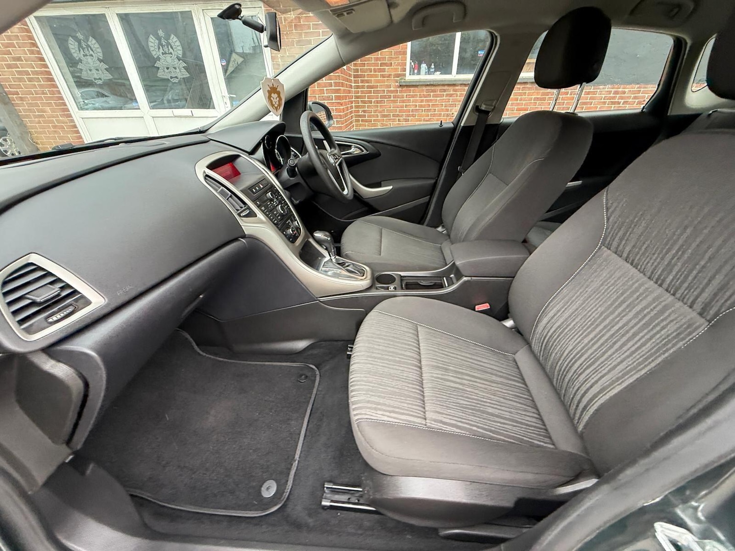 Used Vauxhall Astra for sale - 78205364: Photo 41