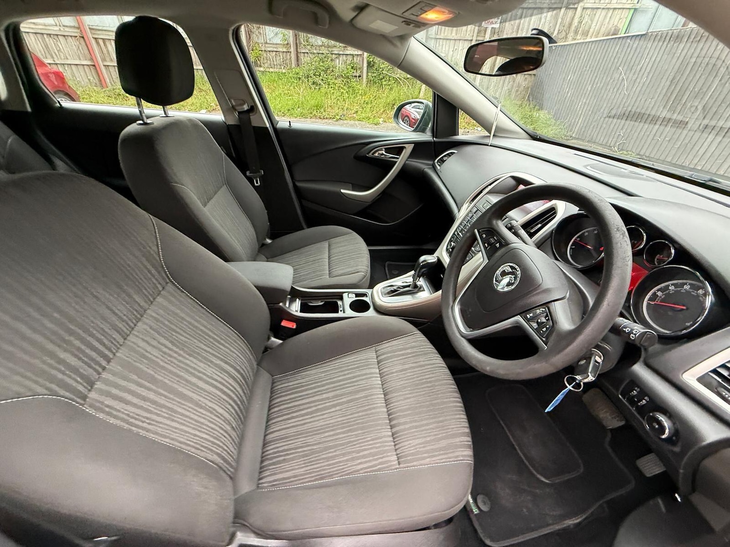 Used Vauxhall Astra for sale - 78205364: Photo 5