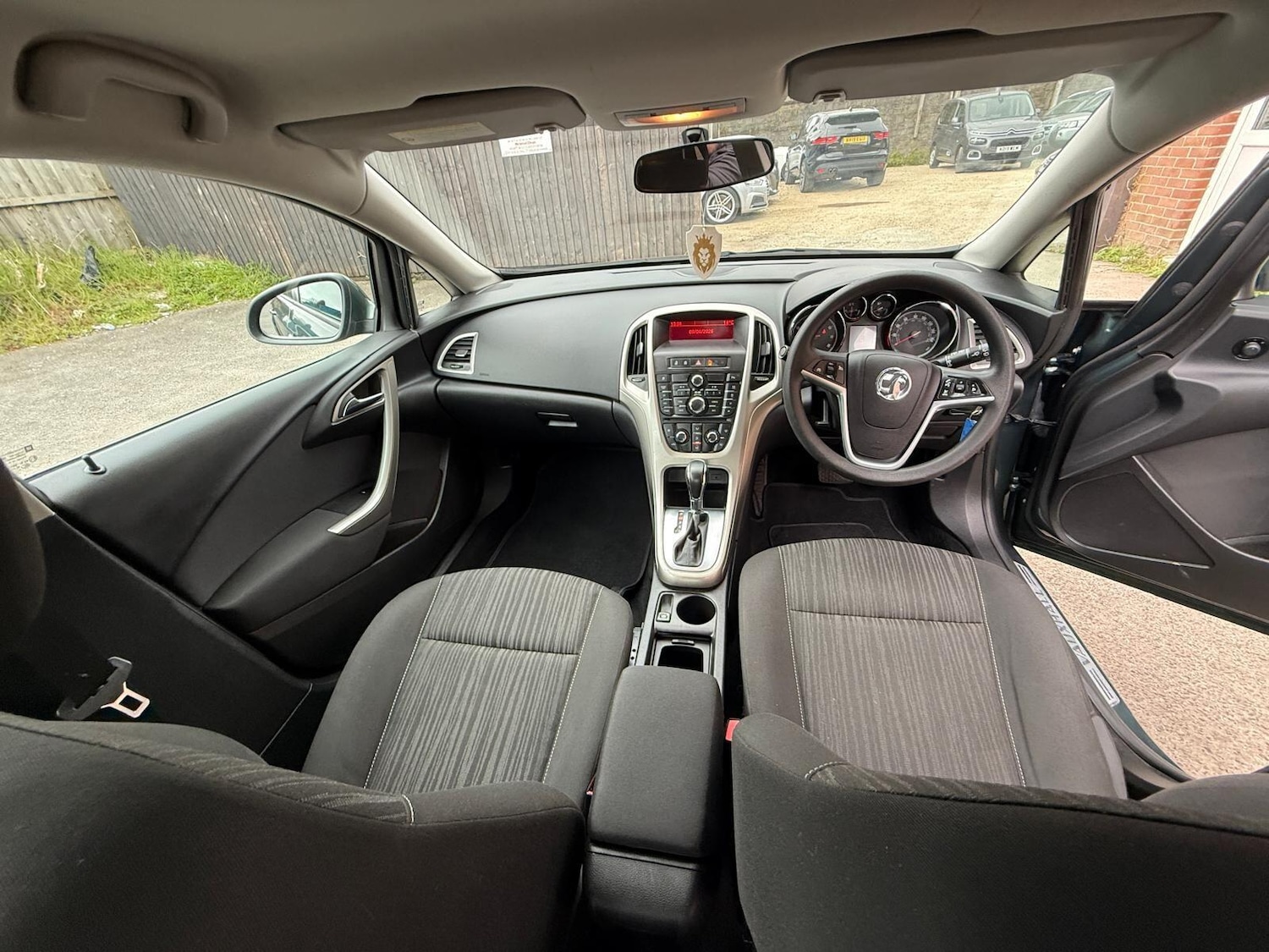 Used Vauxhall Astra for sale - 78205364: Photo 9