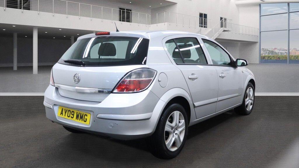 Used Vauxhall Astra 2009 for sale - 77696638: Photo 5