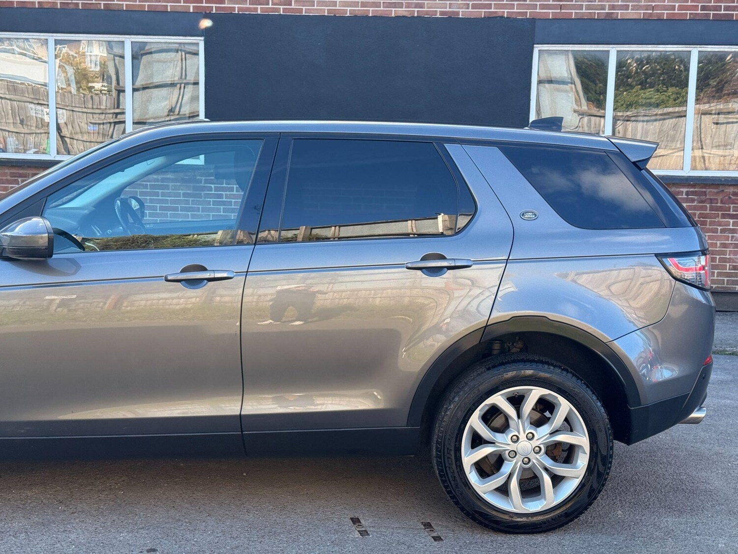 Used Land Rover Discovery Sport for sale - 78115818: Photo 27