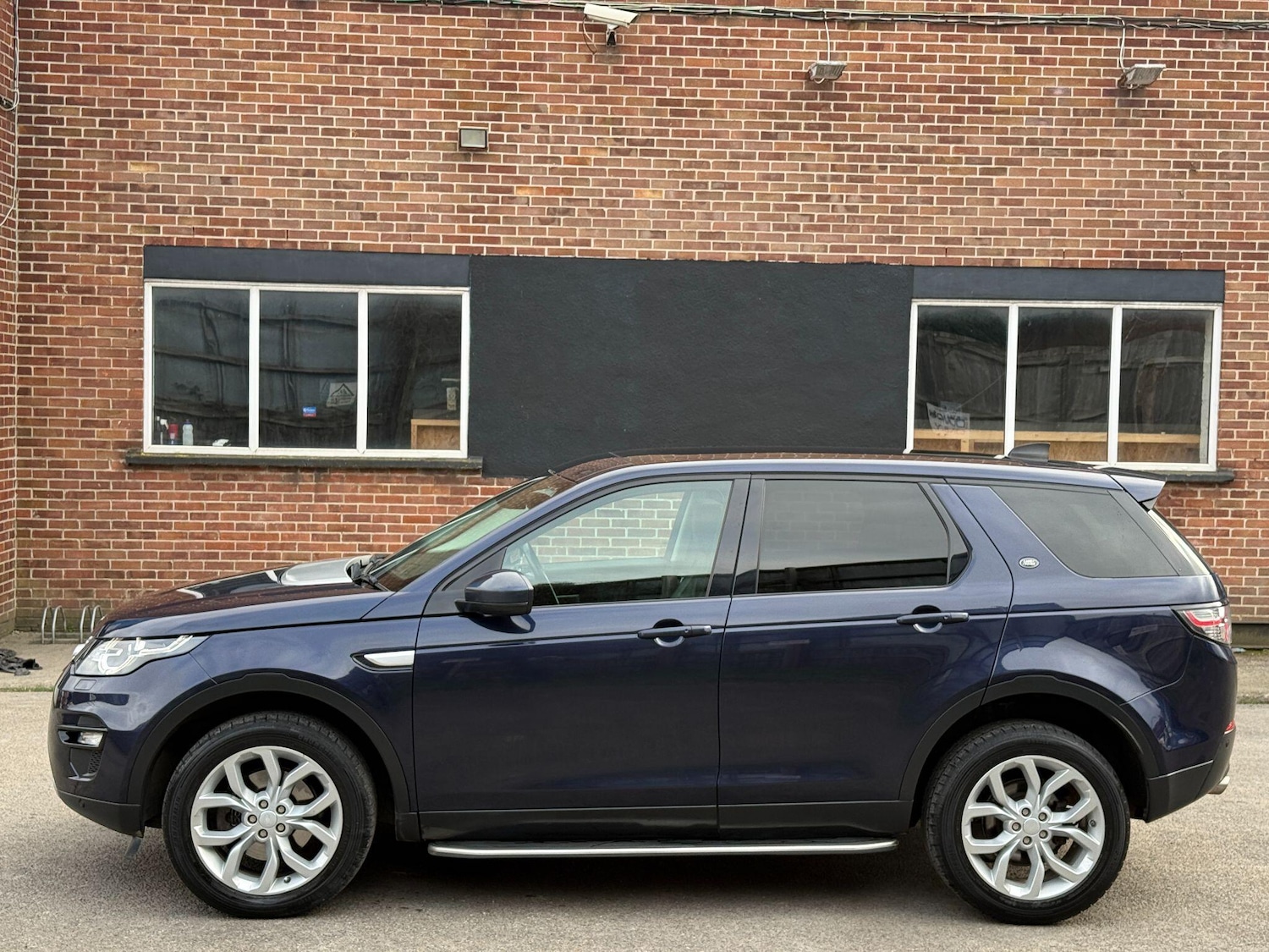 Used Land Rover Discovery Sport for sale - 77853758: Photo 21