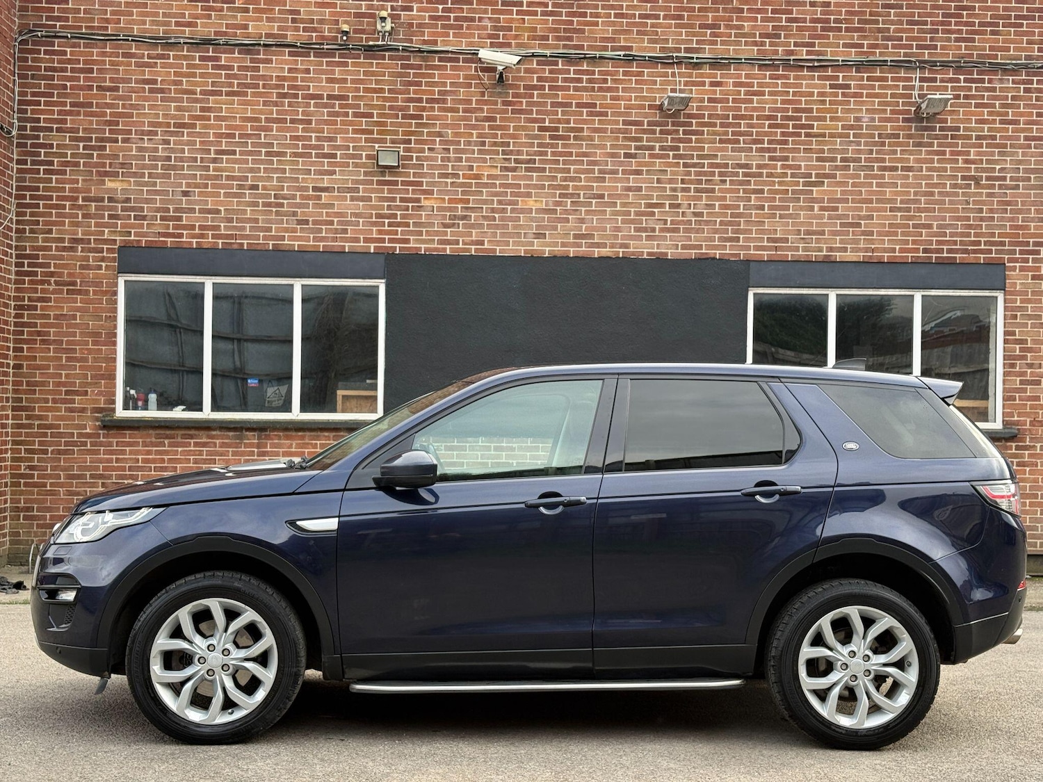 Used Land Rover Discovery Sport for sale - 77853758: Photo 22