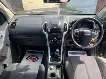 Used Isuzu D-Max 2017 for sale - 78759433: Photo