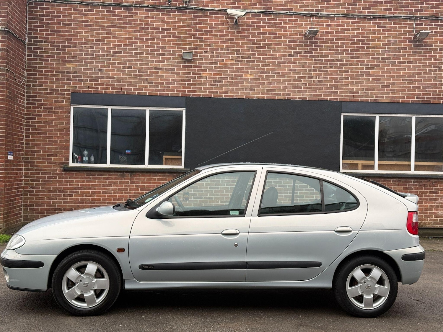 Used Renault Megane 2001 for sale - 77202660: Photo 16