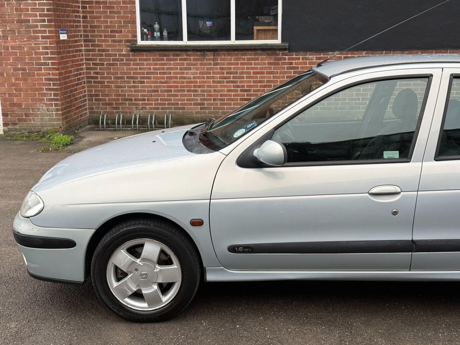 Used Renault Megane 2001 for sale - 77202660: Photo 17