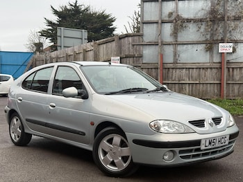 Used Renault Megane 2001 for sale - 77202660: Photo