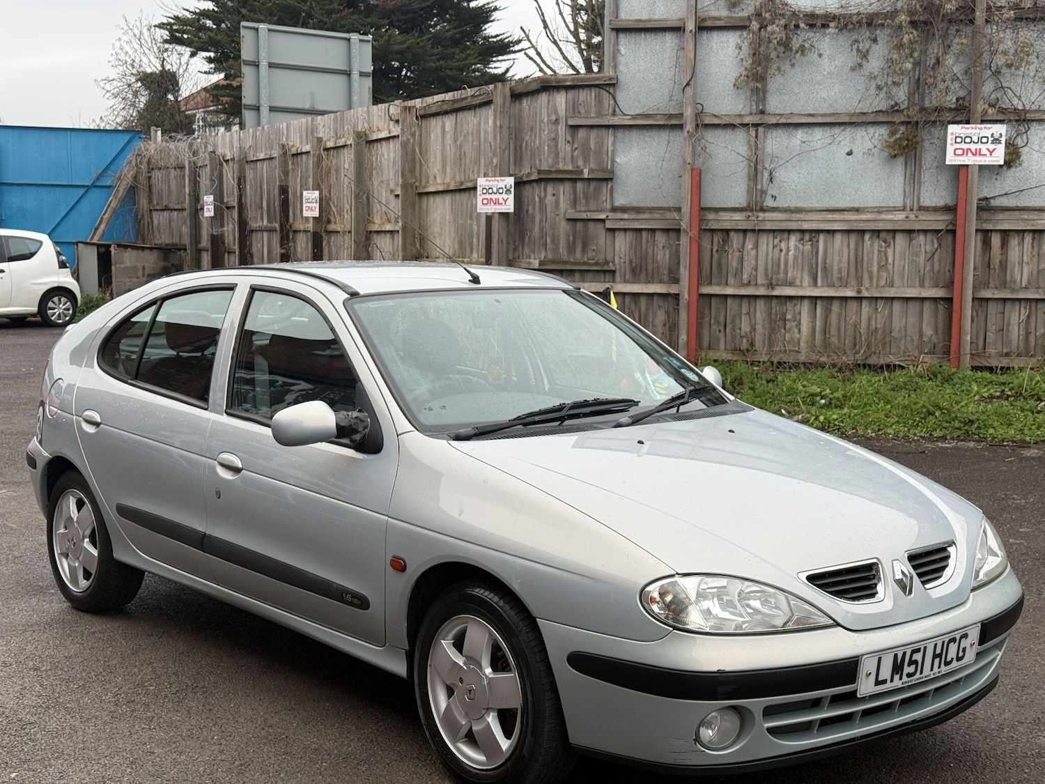 Used Renault Megane 2001 for sale - 77202660: Photo 2