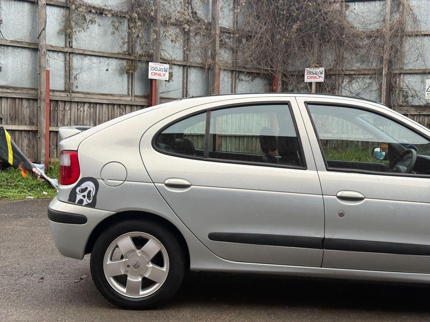Used Renault Megane 2001 for sale - 77202660: Photo 23